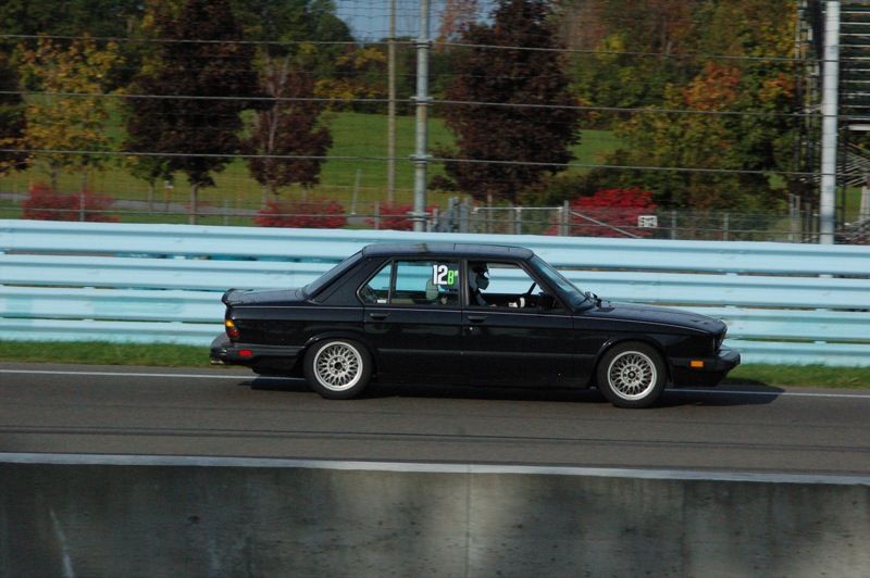 BMW E28 5 Series 1982-1988